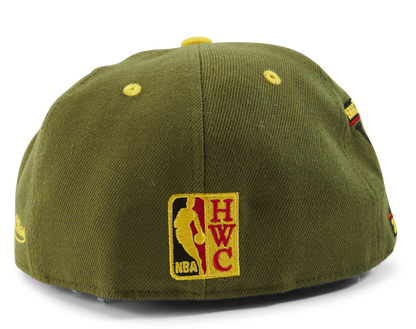 Mitchell & Ness Men's NBA Dusty Olive Fitted Hwc Bulls Fitted Caps
