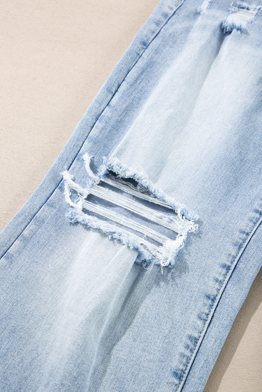 Threaded Pear Saige Wash Distressed Straight Jeans