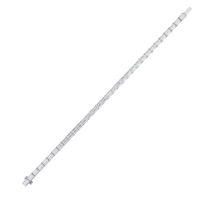 13Cttw Emerald Shaped Lab Grown Diamond (F/VS) Classic Line Bracelet in 14K Gold