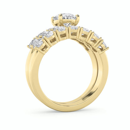 3.5Cttw Oval Shaped Lab Grown Diamond (G/VS) Bridal Set with Matching Band and Ring in 14K Gold
