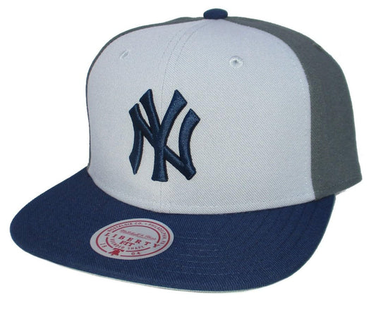 Mitchell & Ness Men's MLB Triple Play Liberty Snapback Yankees Snapback Caps