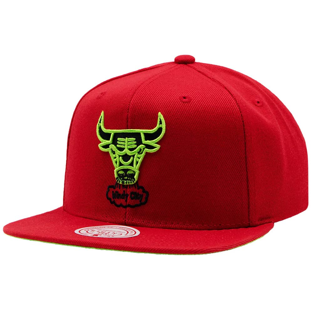 Men's Mitchell & Ness NBA Reverse Candy Apple Snapback Hwc Bulls