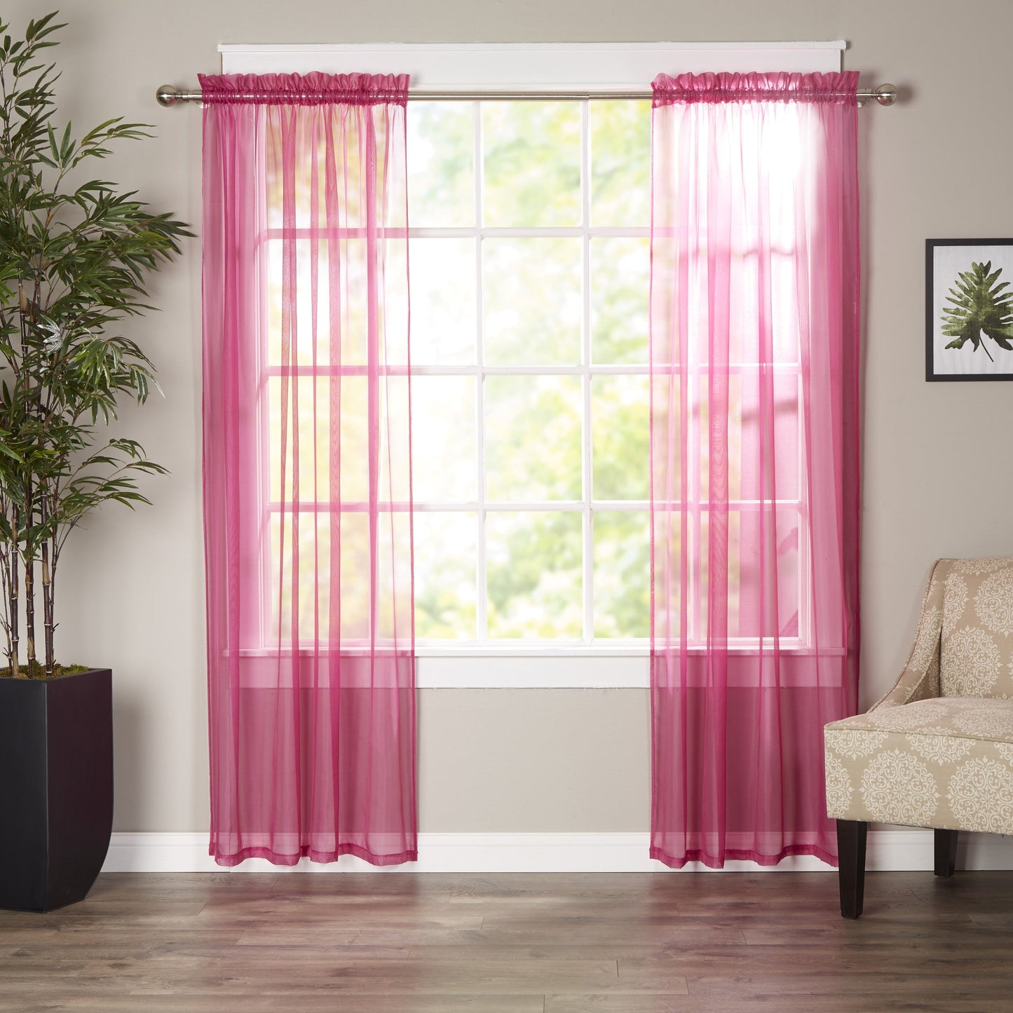 HOT PINK-