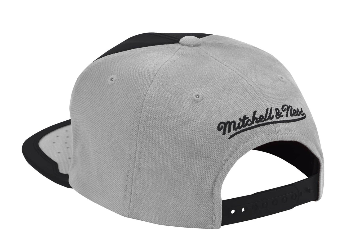 Men's Mitchell & Ness NBA Day One Snapback Bulls