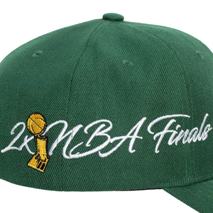 Mitchell & Ness Men's NBA Champ Wrap Pro Snapback Bucks Snapback Caps