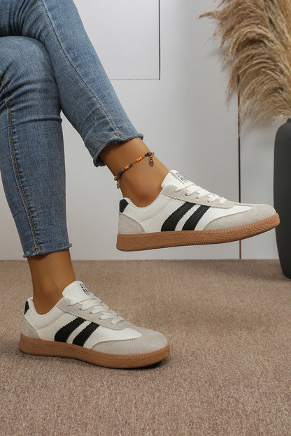 Threaded Pear Harper Leather Lace Up Shoes