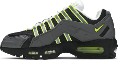 Nike Men's Ndstrkt Air Max 95 'Neon' Sneakers