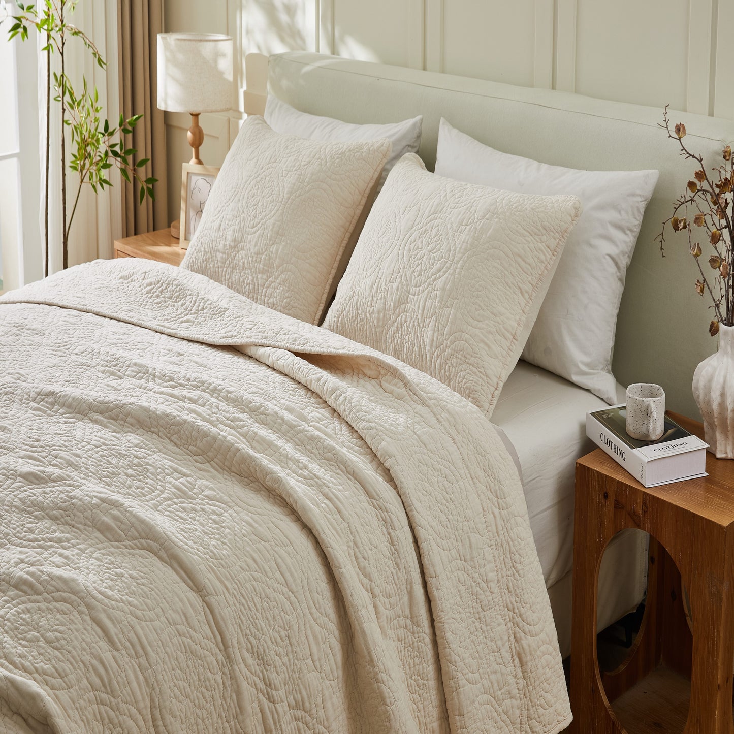 Patina Vie 3 Piece 100% Cotton Stitched Embroidered Quilt Set