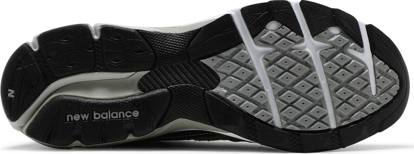 New Balance Men's 920 'Sand Navy' Sneakers