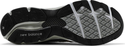 New Balance Men's 920 'Sand Navy' Sneakers