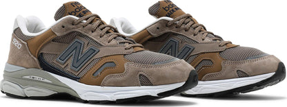 New Balance Men's 920 'Sand Navy' Sneakers