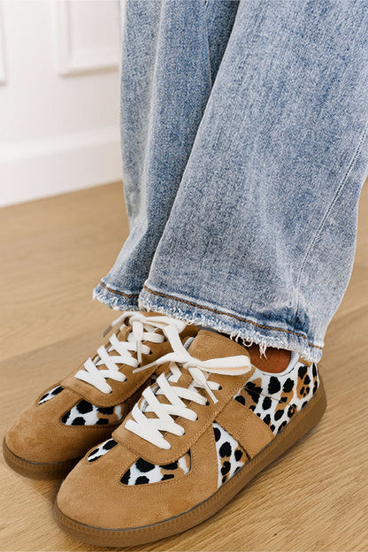 Threaded Pear Kyla Lace Up Flat Shoes