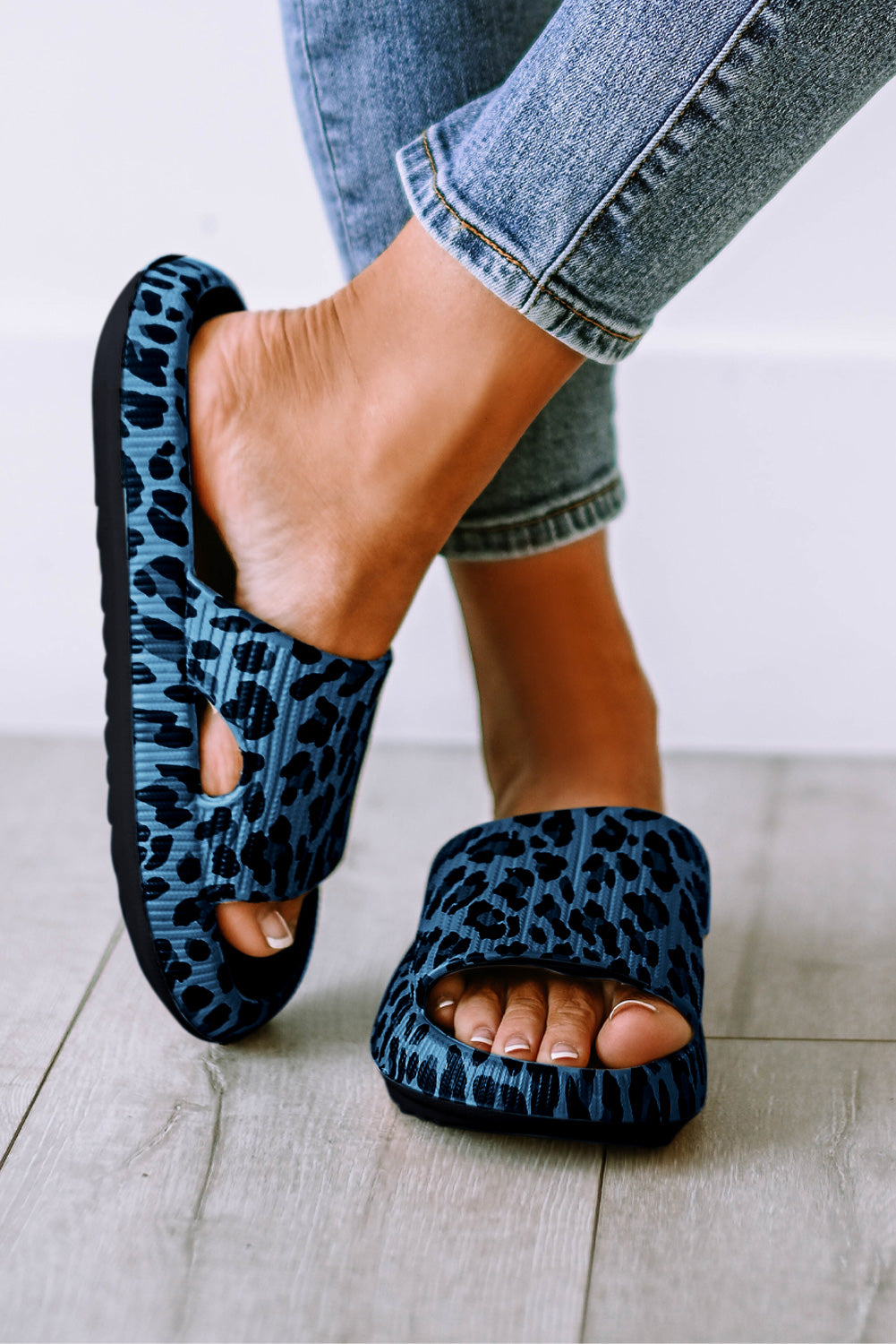 Threaded Pear Bellamy Sole Slip On Slippers
