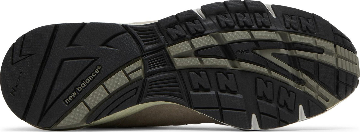 New Balance Women's W991 'Miukgrey' Sneakers