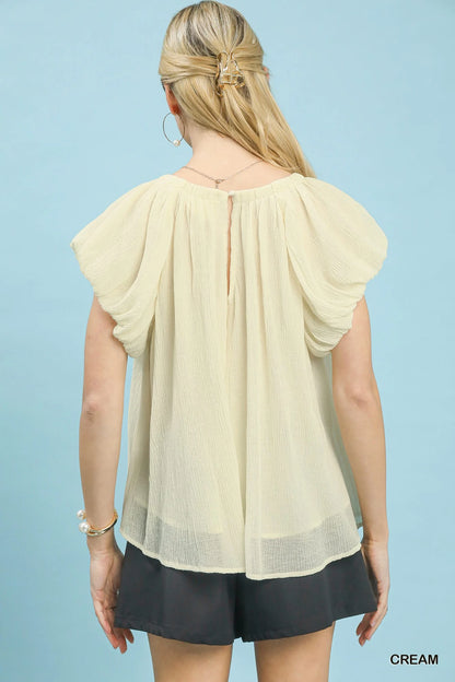 Umgee Crinkle Flutter Sleeve Peasant Top in Cream