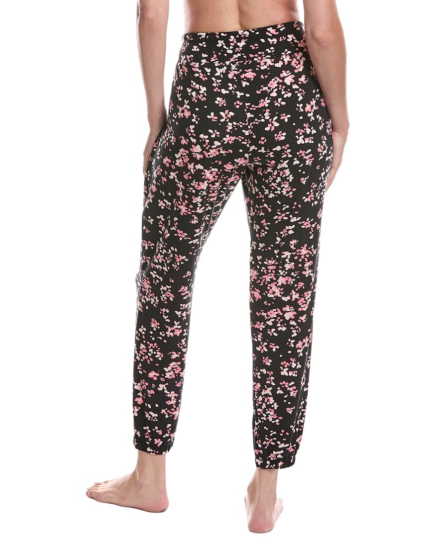 075-Black Floral-