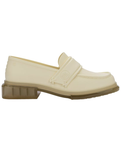 BEIGE-