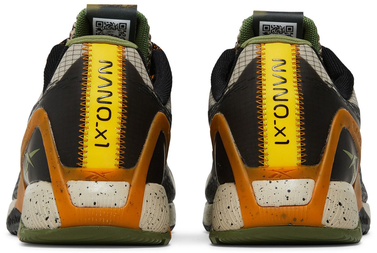 Light Sand/Core Black/Radiant Ochre-