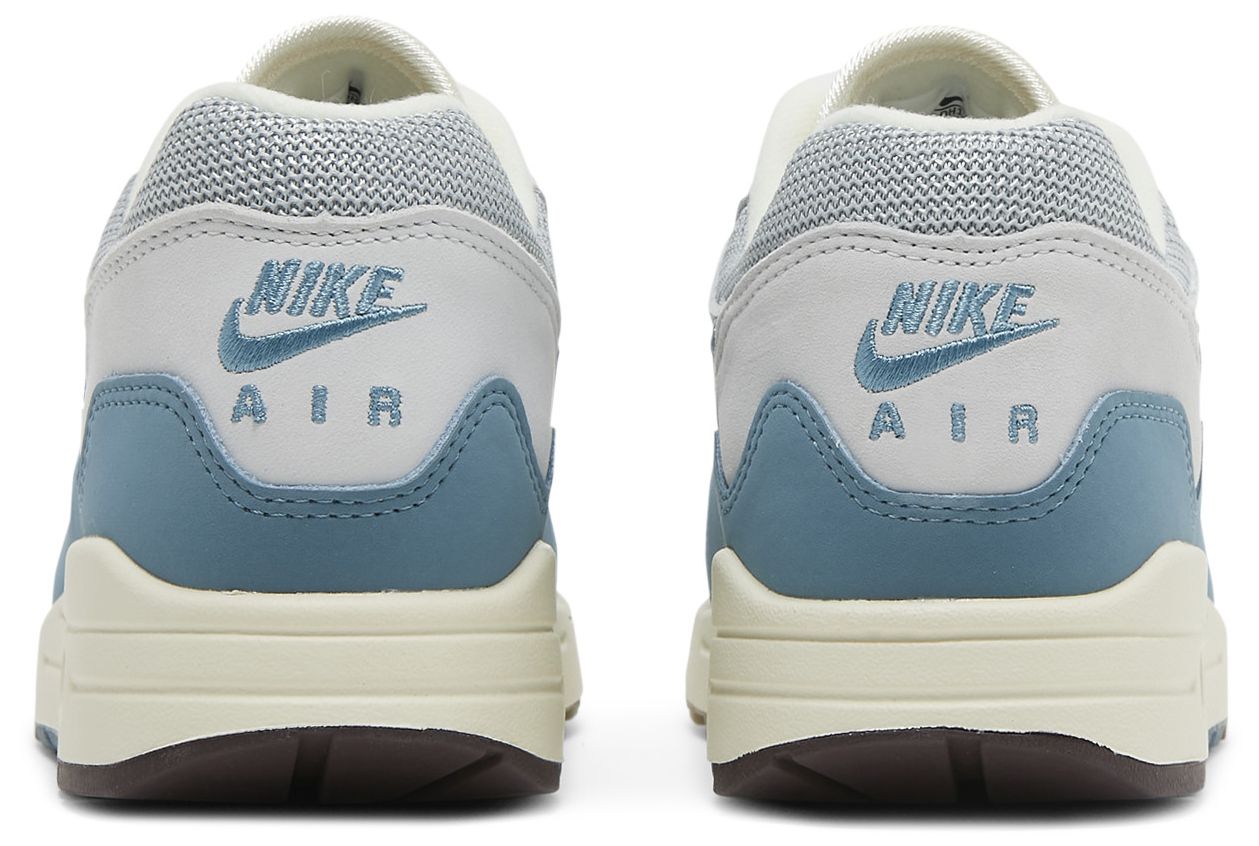 Nike Men's Air Max 1 'Patta Waves Noise Aqua' With Bracelet Sneakers