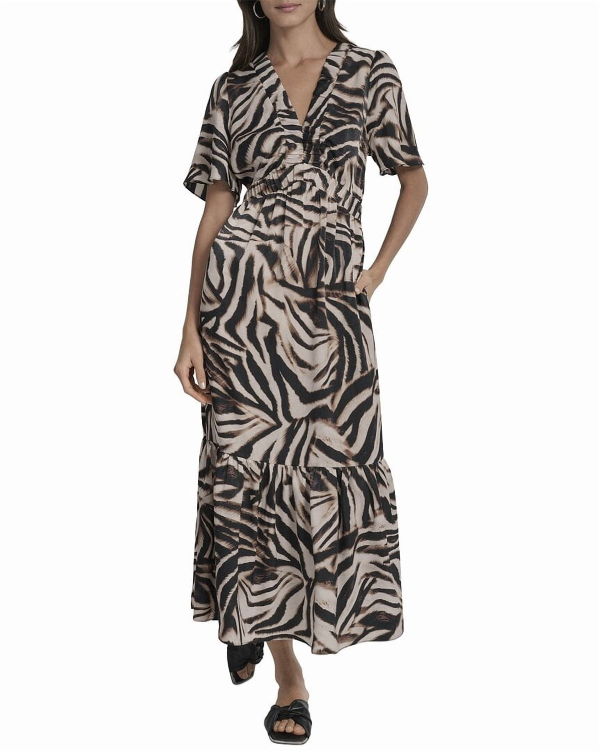 N6O-BLURRED ZEBRA-