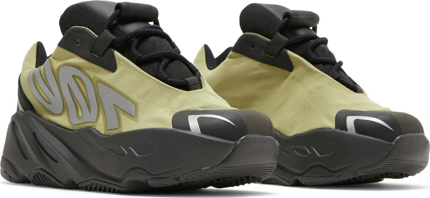 Infant adidas Yeezy 700 Mnvn