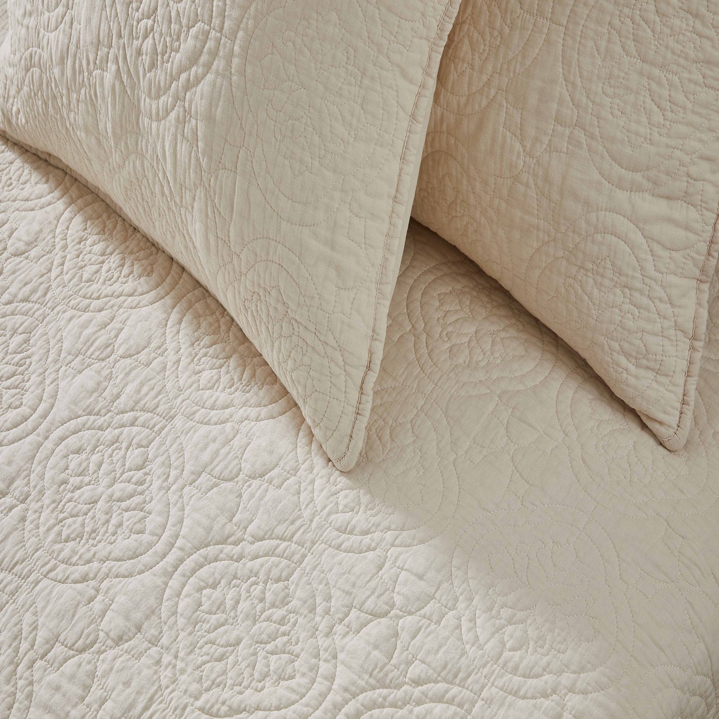 Patina Vie 3 Piece 100% Cotton Stitched Embroidered Quilt Set