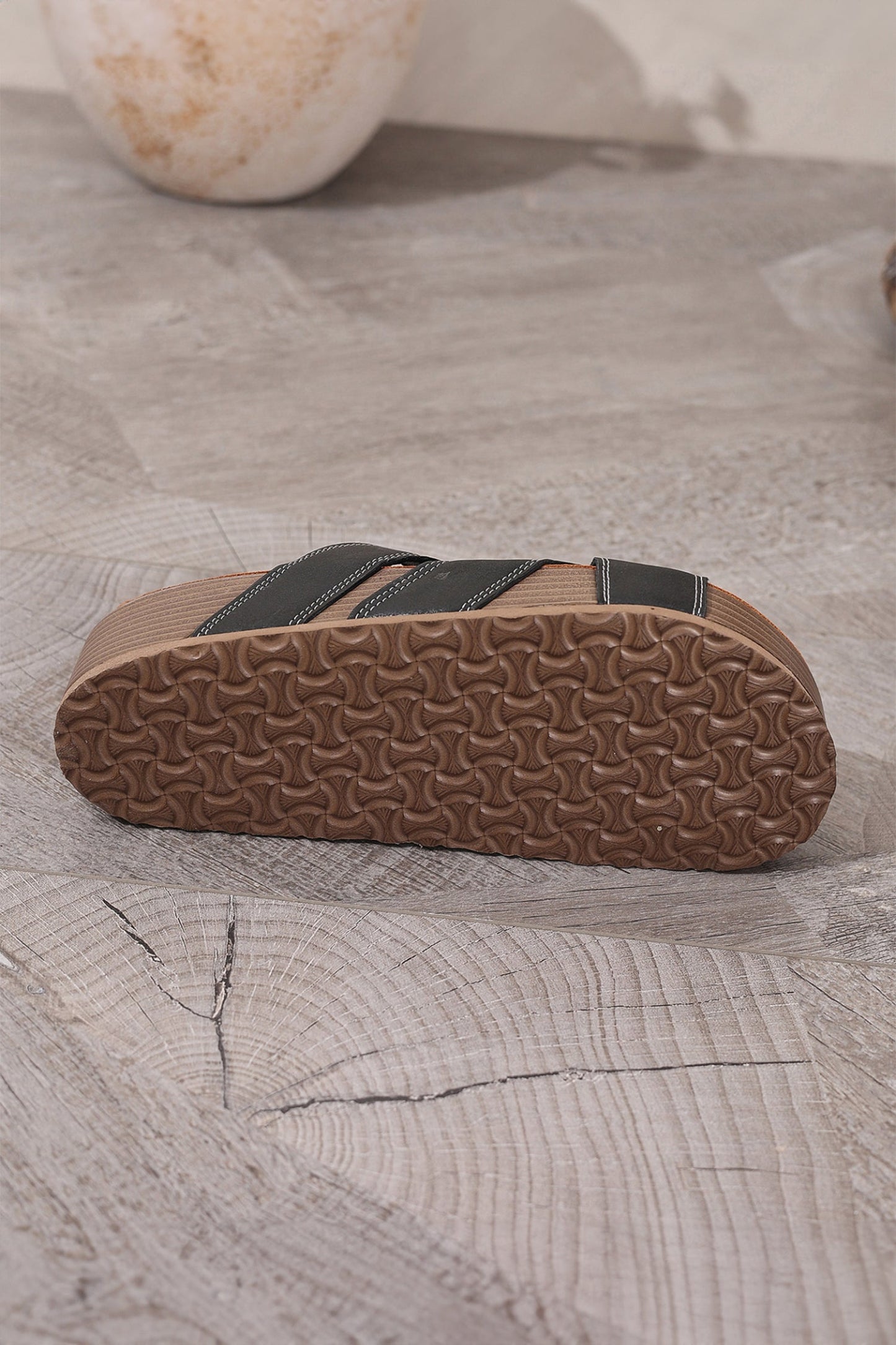 Threaded Pear Kathryn Band Retro Platform Slippers