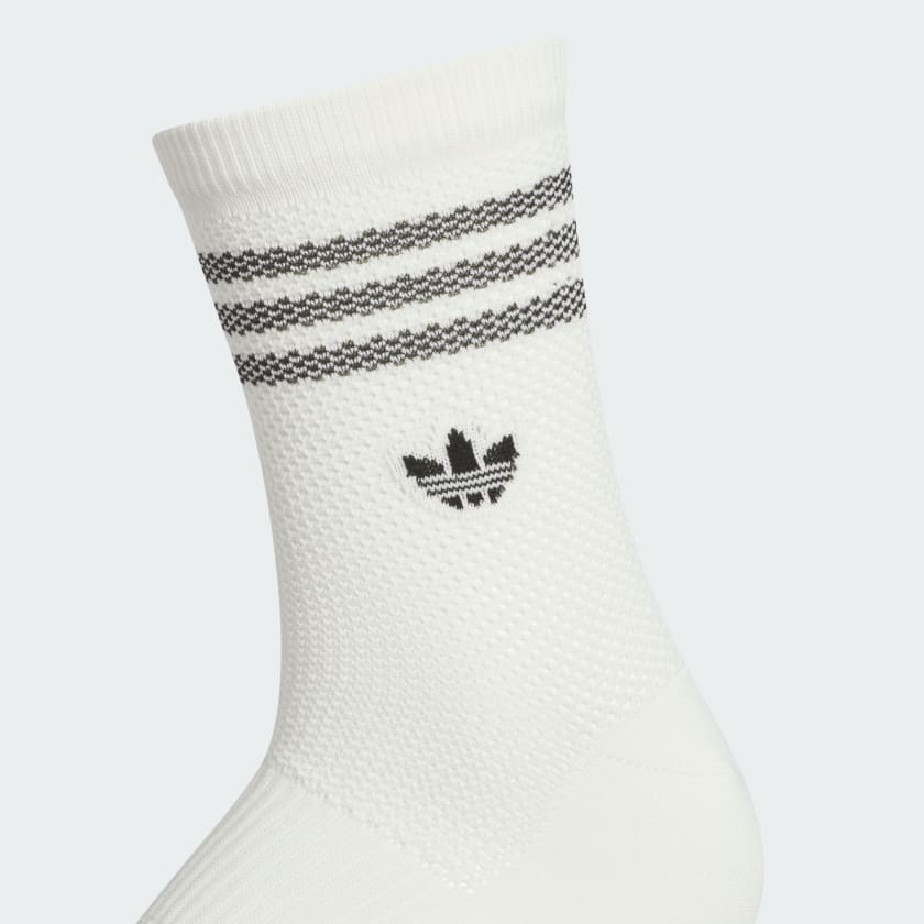 Off White / Black / White-