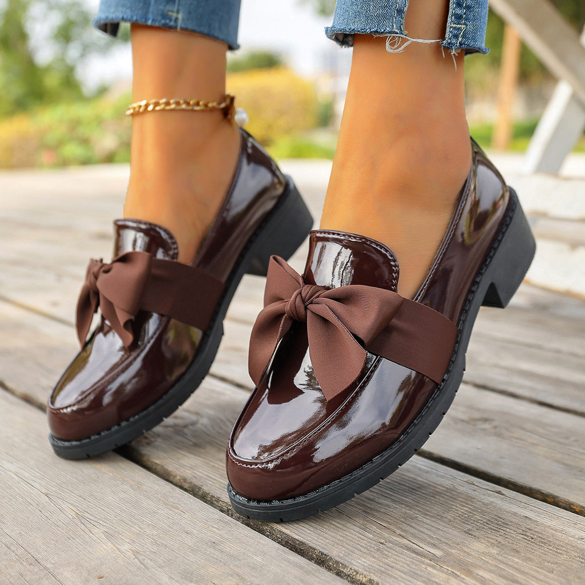 Women’s Plus Size Bow Knot Slip-On Loafers