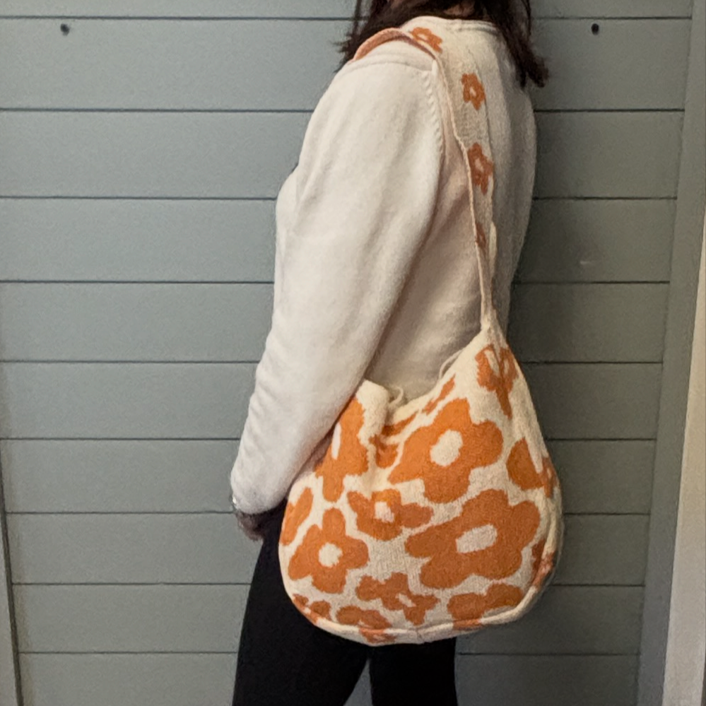 Threaded Pear Margo Knitted Shoulder Bag