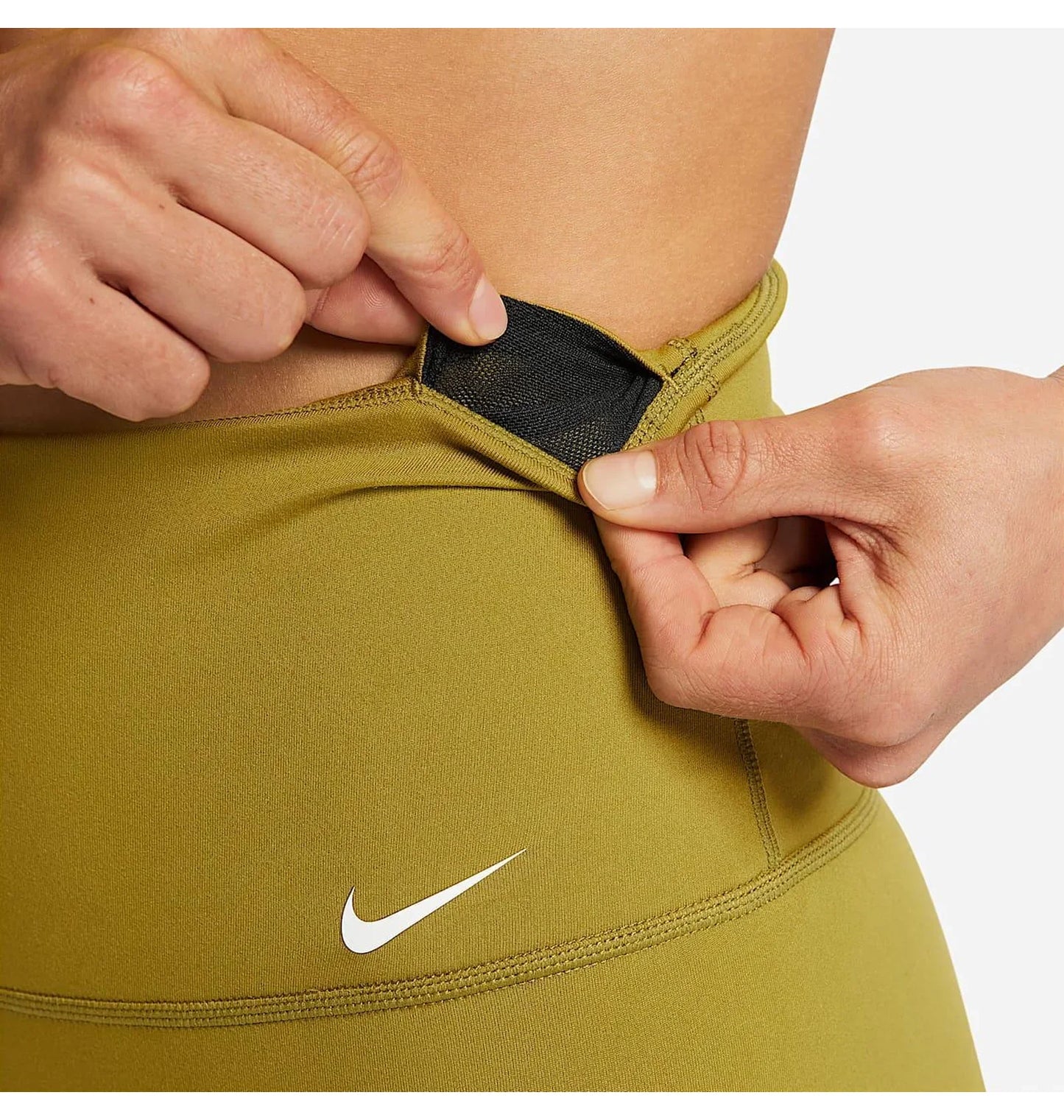 Nike Women's Dri-Fit One High-Waisted 7" Yoga Shorts