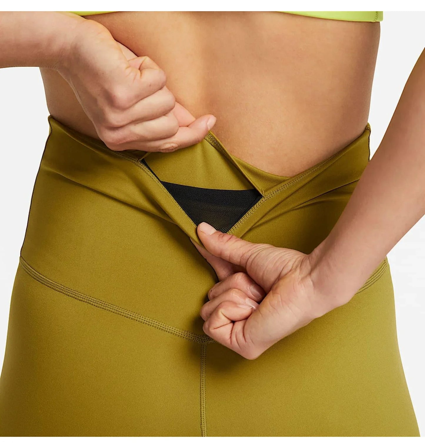 Nike Women's Dri-Fit One High-Waisted 7" Yoga Shorts