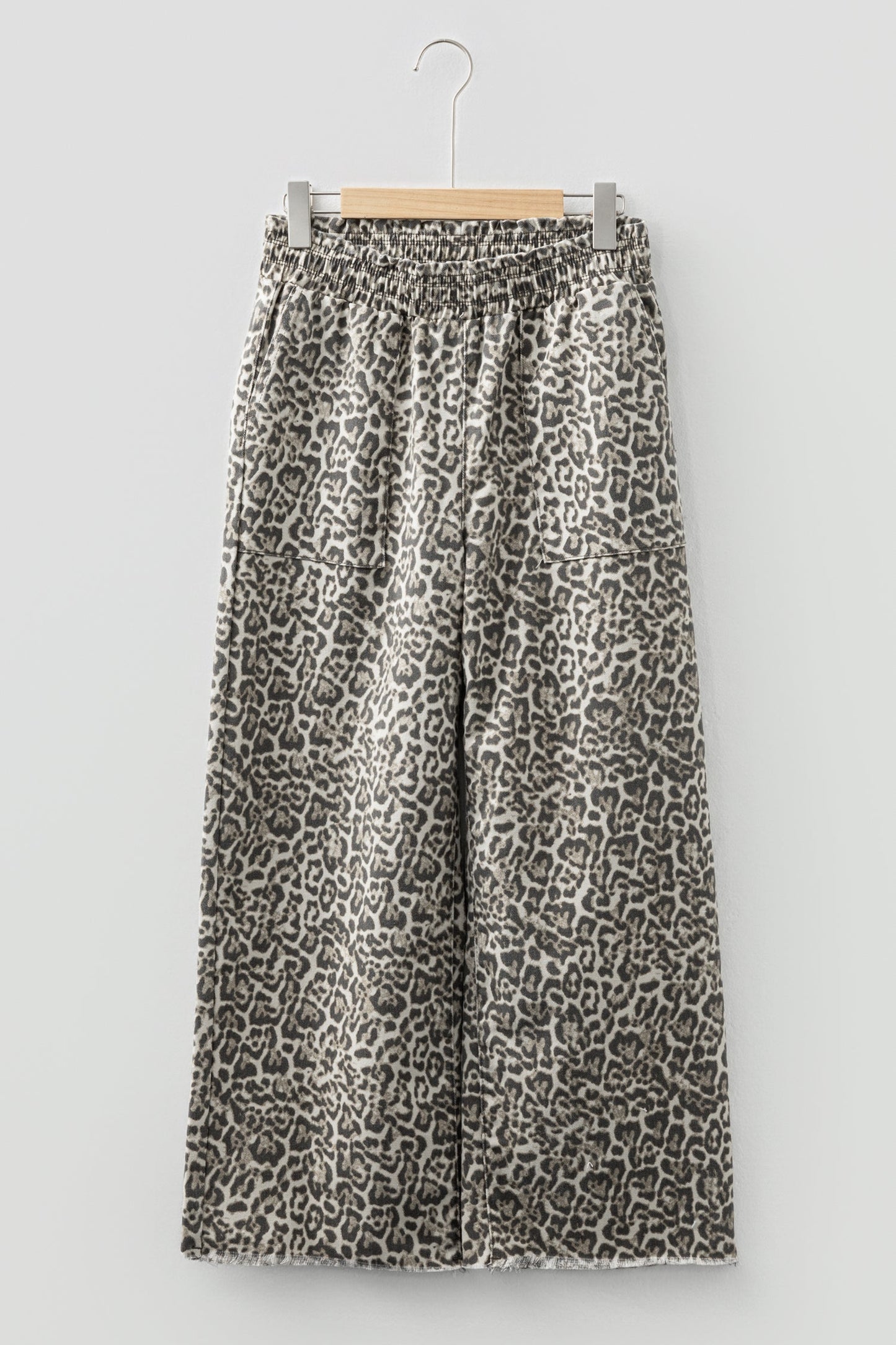 Threaded Pear Rivka Loose Pull On Jeans