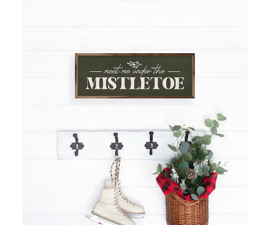 Kendrick Home Meet Me Under The Mistletoe Greenery Green