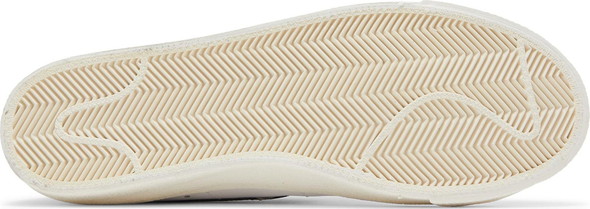 White/Black-Sail-Chlorophyll-