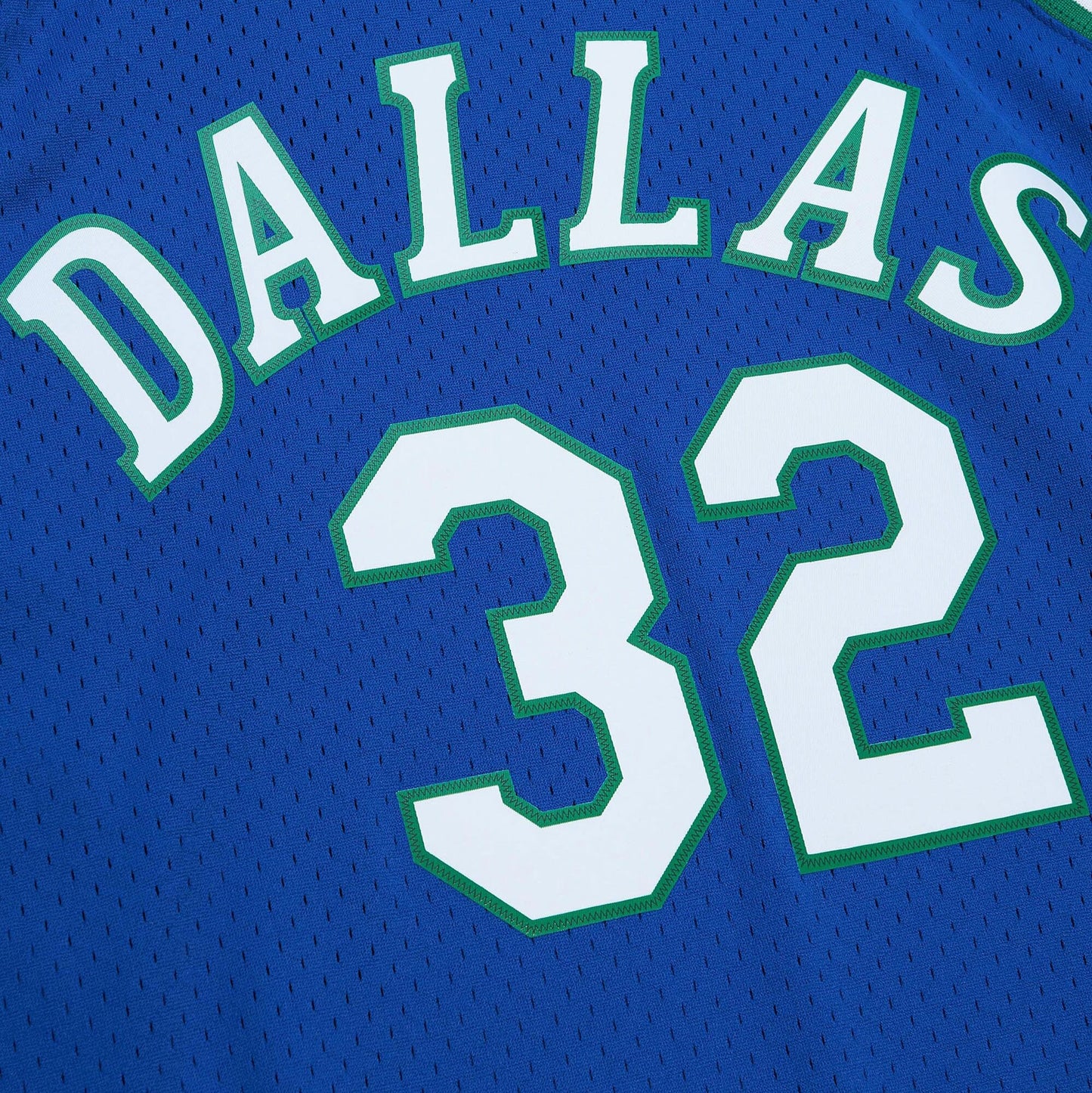 Mitchell & Ness Men's NBA Jersey Mavericks 1993 Jamal Mashburn