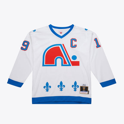 Mitchell & Ness Men's NHL White Jersey Nordiques 1994 Joe Sakic