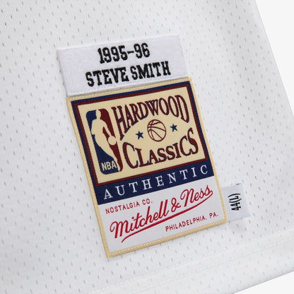 Mitchell & Ness Men's NBA Authentic Jersey Hawks 1995 Steve Smith