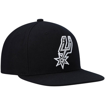 Mitchell & Ness Men's NBA Team Ground 2.0 Snapback Spurs Snapback Caps