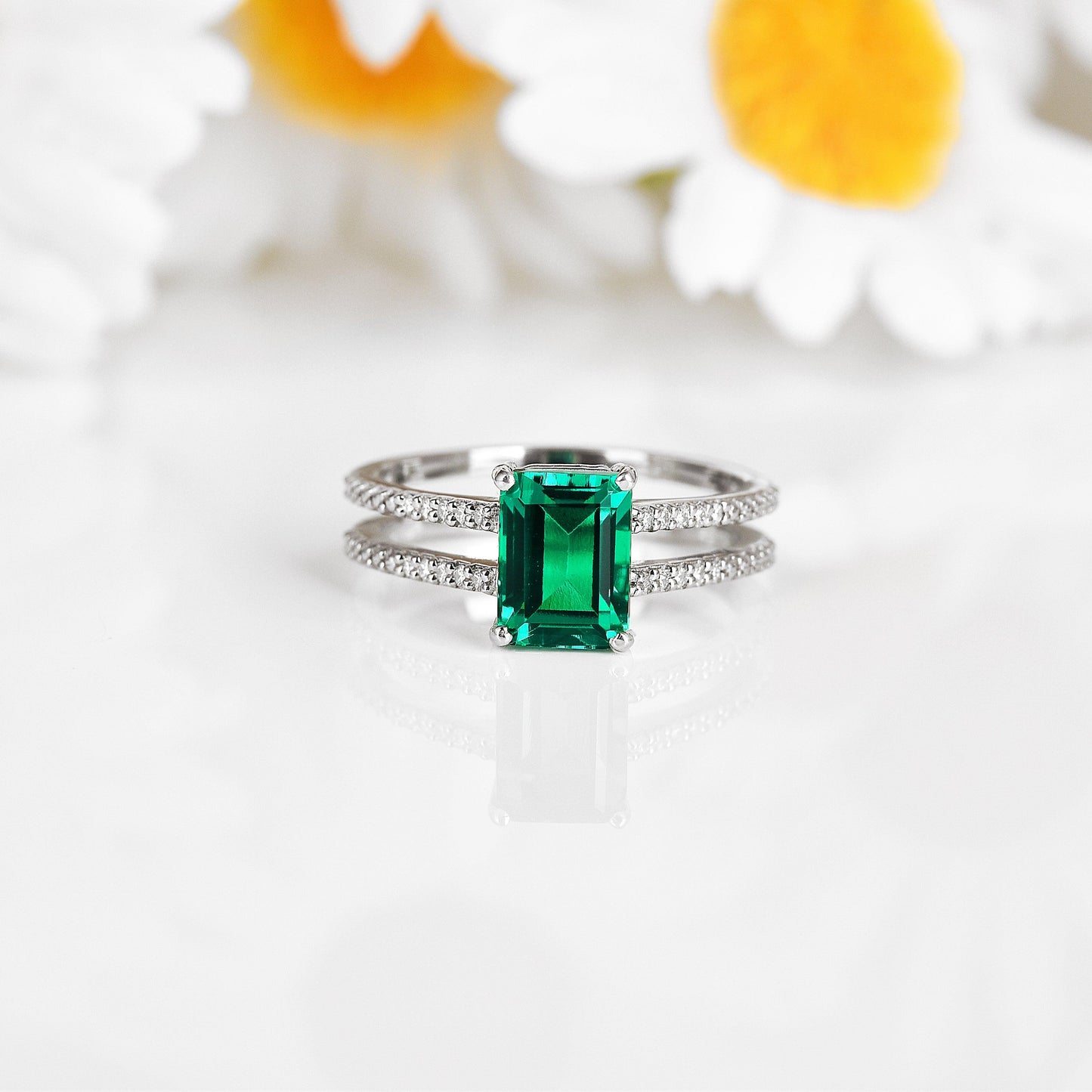 1.92 Ct Octagon Green Colombian Lab Created Emerald and Moissanite Prong Silver Double Band Ring