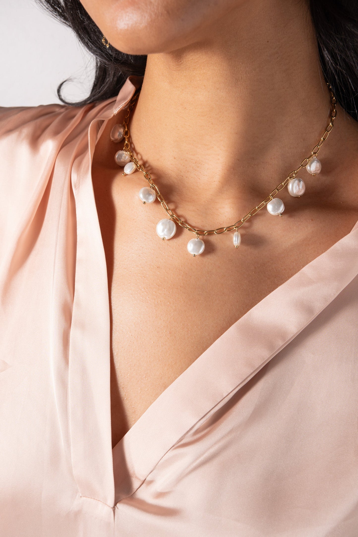 Coin Pearl Shaky Necklace