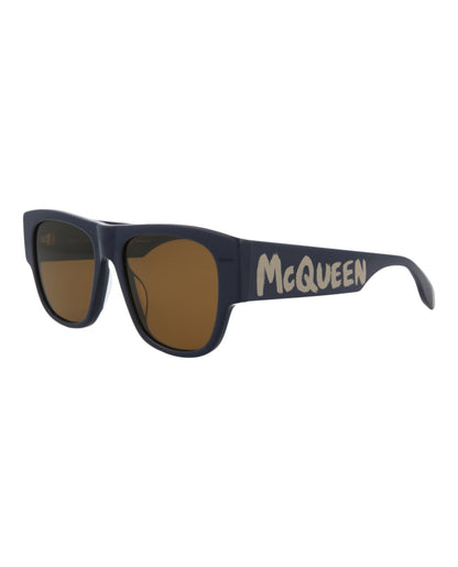 Blue Blue Brown-