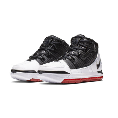 Nike Men's Zoom Lebron Iii Qs Sneakers