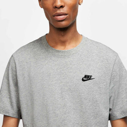 Nike Men's Sportswear Club T-Shirt