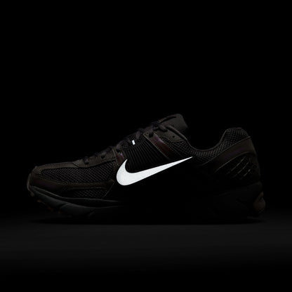 Nike Mens Zoom Vomero 5 - Cave Stone