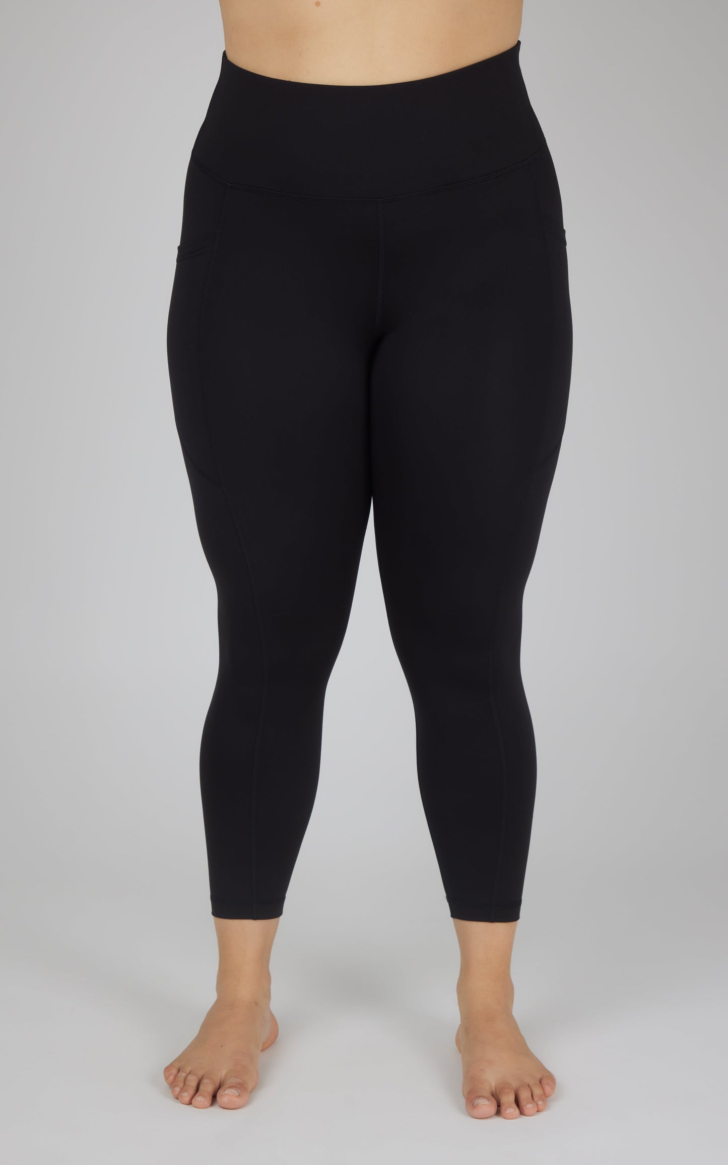 Plus Side Pocket Ankle Legging