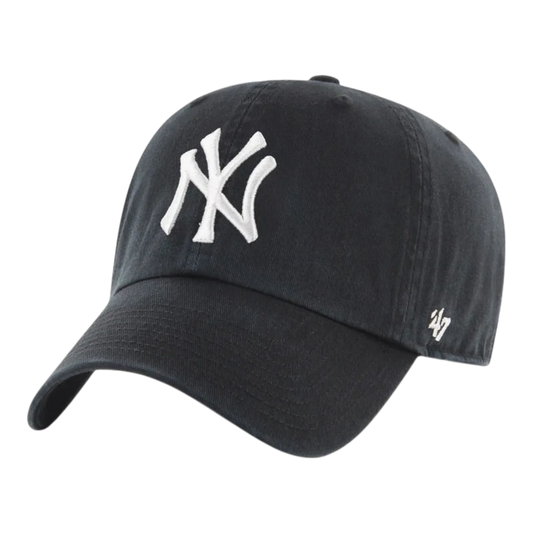 47 Brand Clean Up New York Yankees Strapback Hat — Black Adjustable Cap