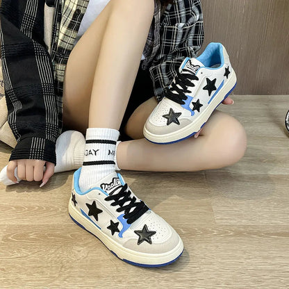 Contrast Star Round Toe Athletic Sneakers – Pastel Flat Shoes