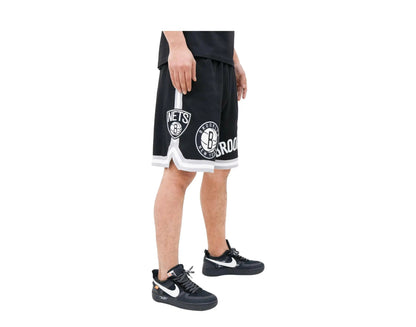 Pro Standard Brooklyn Nets Classic Chenille Men Shorts Black
