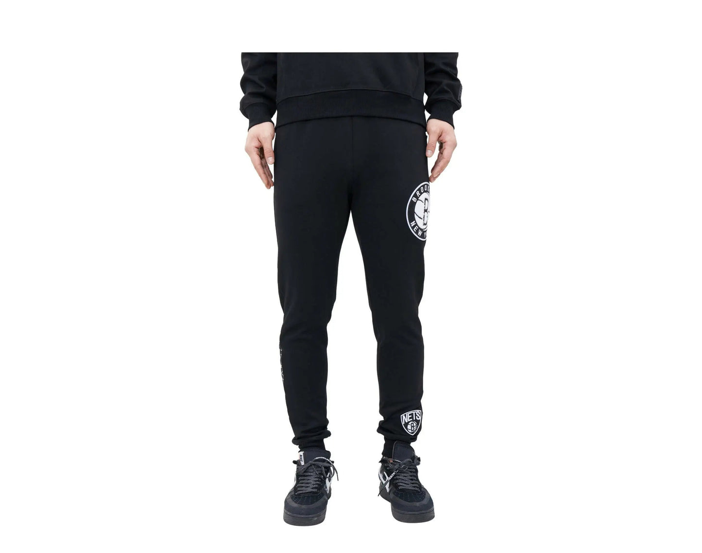 Pro Standard NBA Brooklyn Nets Logo Blended Men Jogger Pants Black